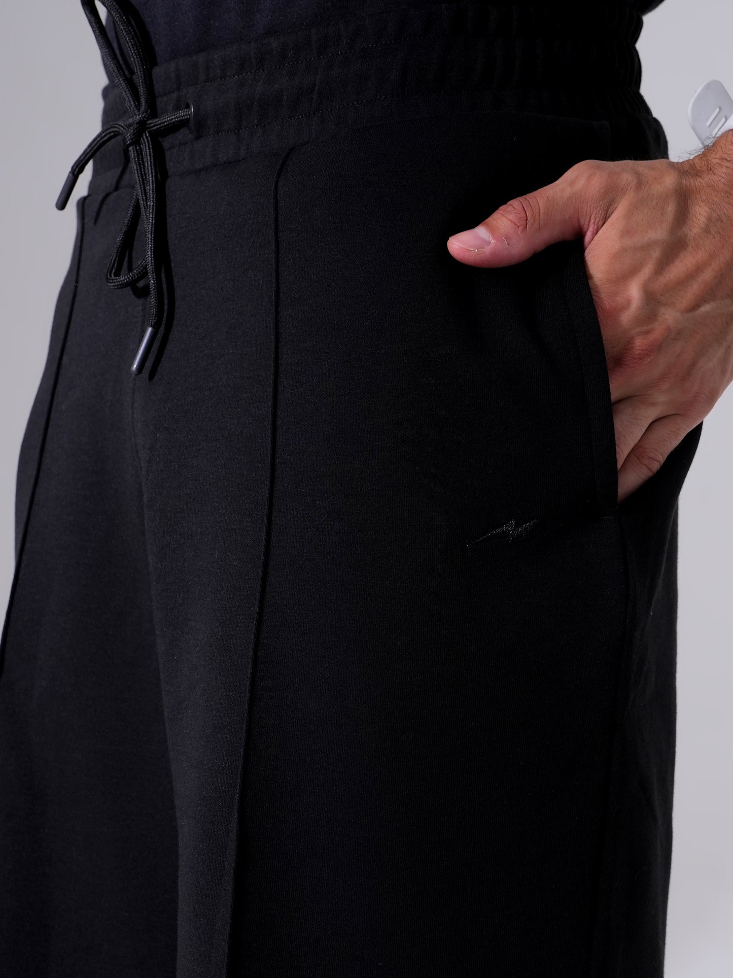 Black Shorts for Men – Stylish Gym & Casual Wear